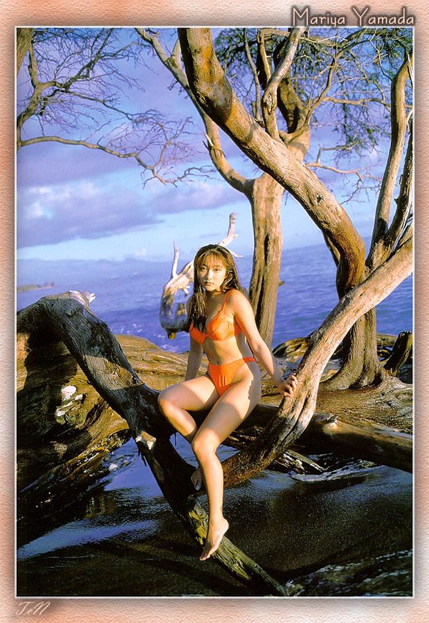 mariya22.jpg (164865 bytes)