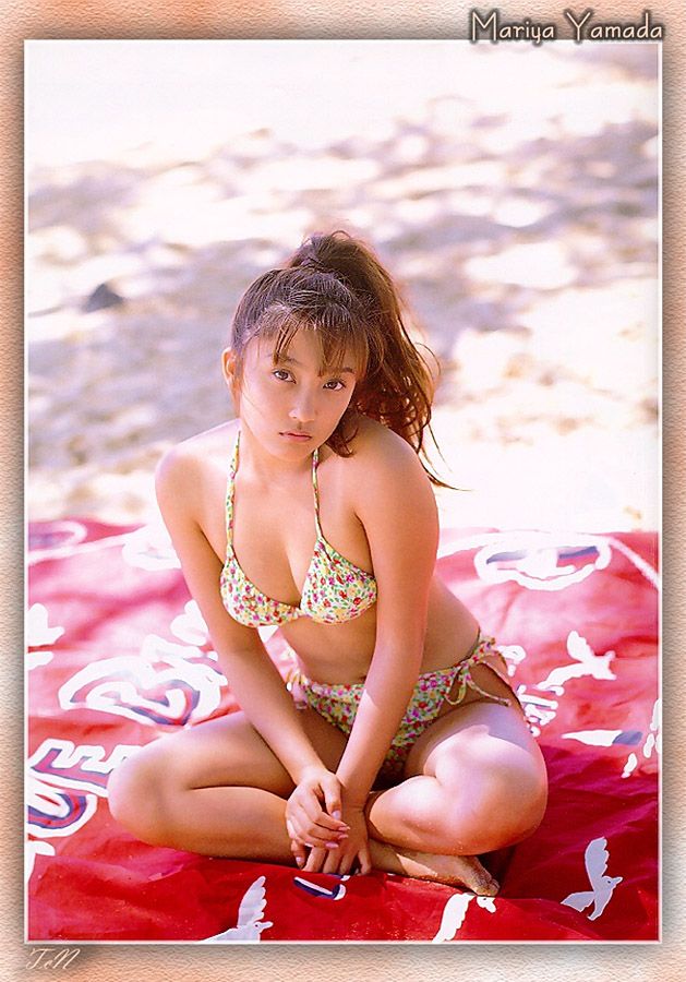 mariya39.jpg (106455 bytes)